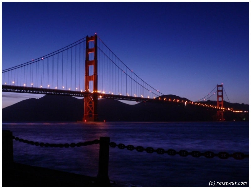 Golden Gate Bridge bei Dämmerung